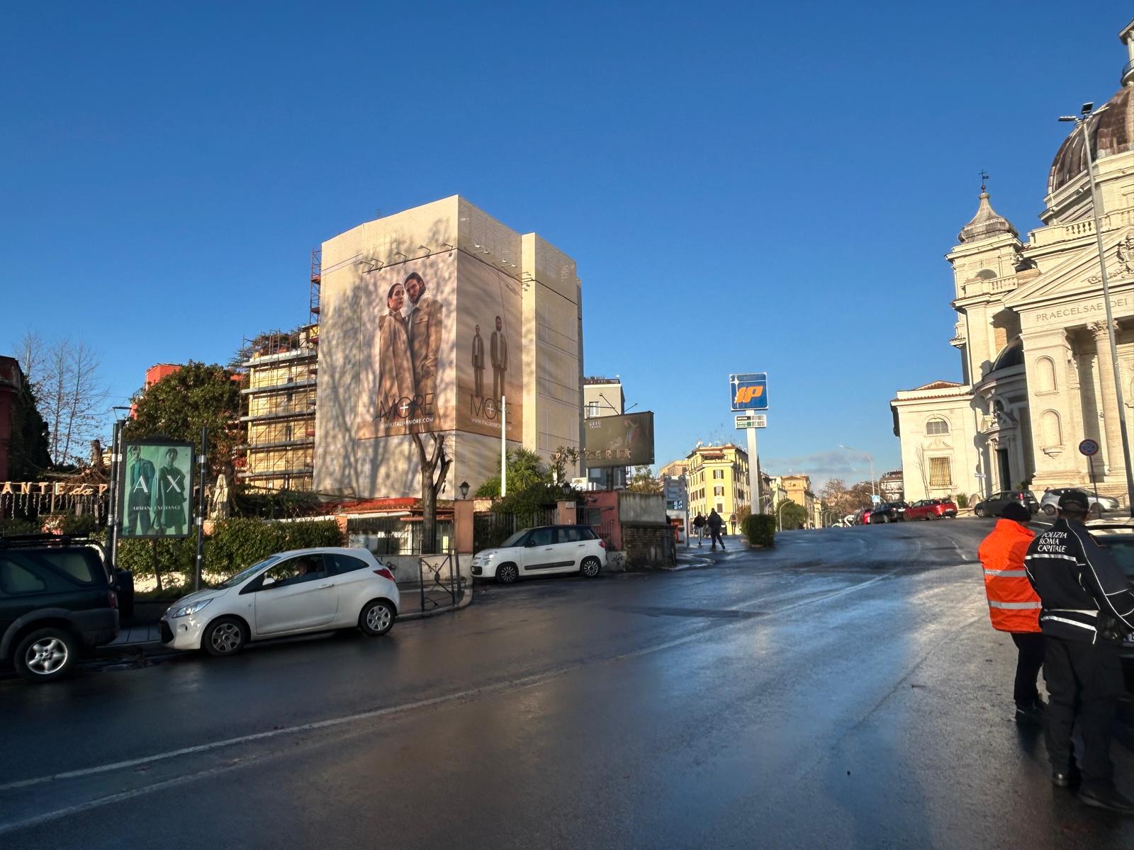 Urban Activation Roma – MORE maxi affissione